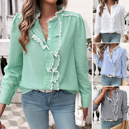 Women's blouse with ruffle details and delicate lace Chic und Stil
