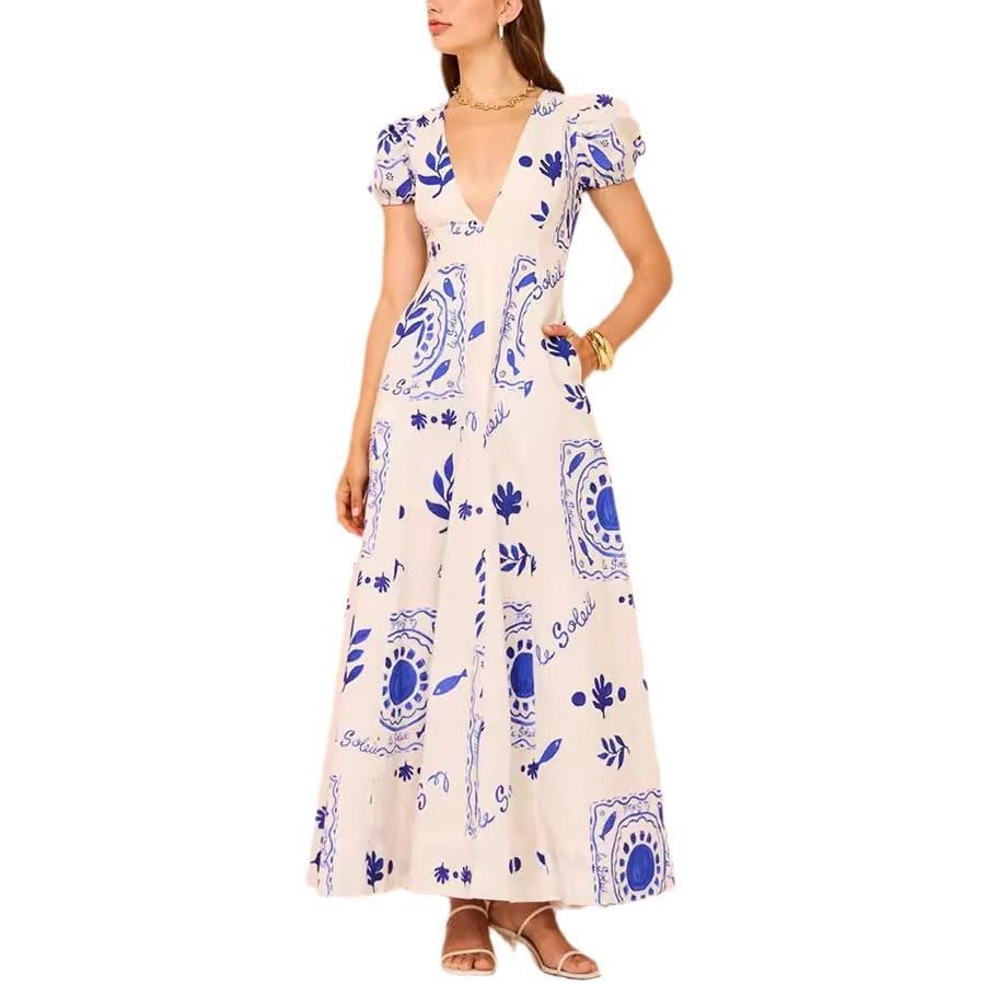 Robe maxi femme avec des manches bouffantes volumineuses et des motifs floraux Chic und Stil