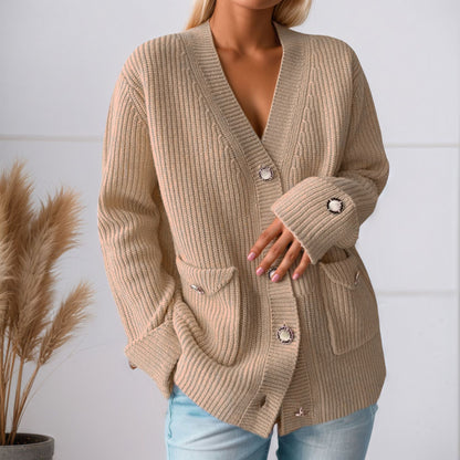 Cardigan en gros tricot pour femmes avec poches pratiques et détails de boutons élégants Chic und Stil