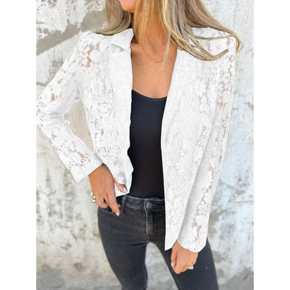Blazer en dentelle pour femmes au style féminin avec de délicats éléments en dentelle Chic und Stil