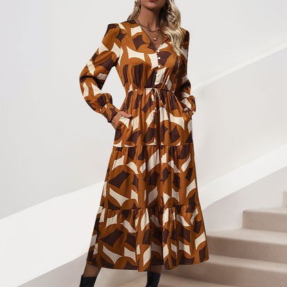 Robe maxi femme avec jupe volumineuse et ceinture nouée raffinée Chic und Stil
