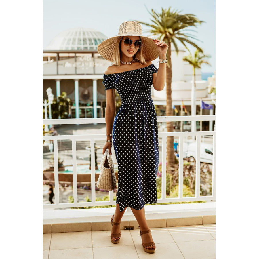 Robe maxi off-shoulder pour femmes avec des feuilles tropicales Chic und Stil