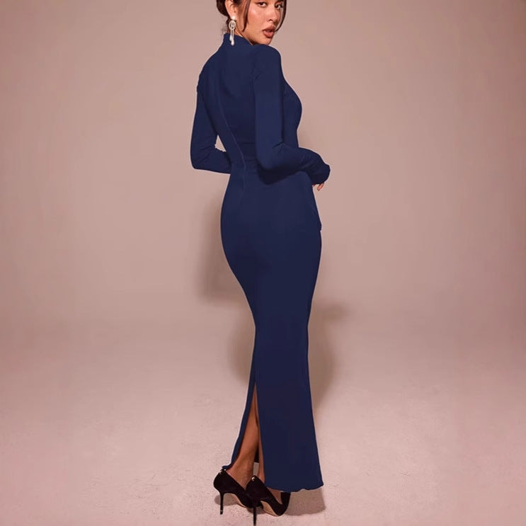 Femme Robe longue élégante et ajustée à manches longues avec un design moderne Chic und Stil