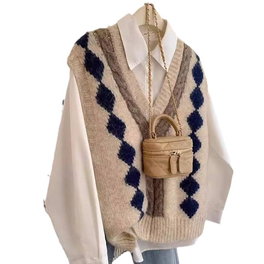 Pull en tricot pour femmes avec décolleté en V et motif géométrique Chic und Stil