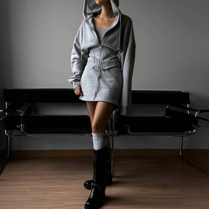 Pull à capuche designer femme avec une coupe cintrée et un port confortable Chic und Stil