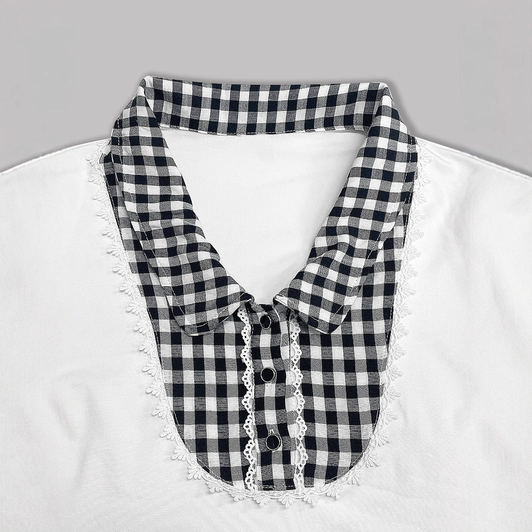 Dame Casual haut avec un col à carreaux frappant et de délicates détails en volants Chic und Stil