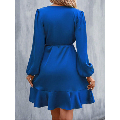 Robe portefeuille pour femmes avec des manches volumineuses et une coupe fluide Chic und Stil
