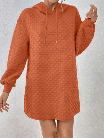 Robe à capuche pour femme en matériau structuré Chic und Stil