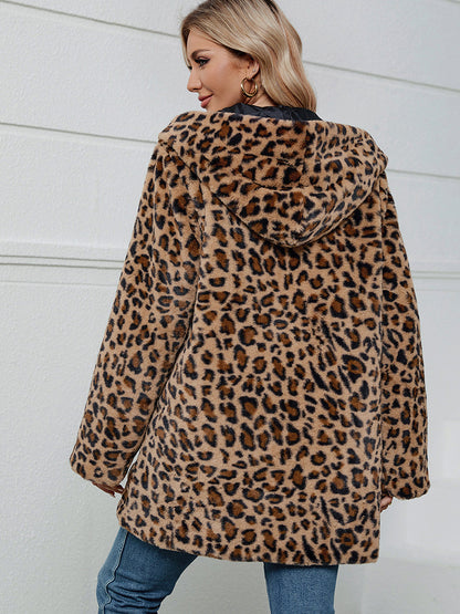 Dames futuristique veste en fourrure léopard Chic und Stil