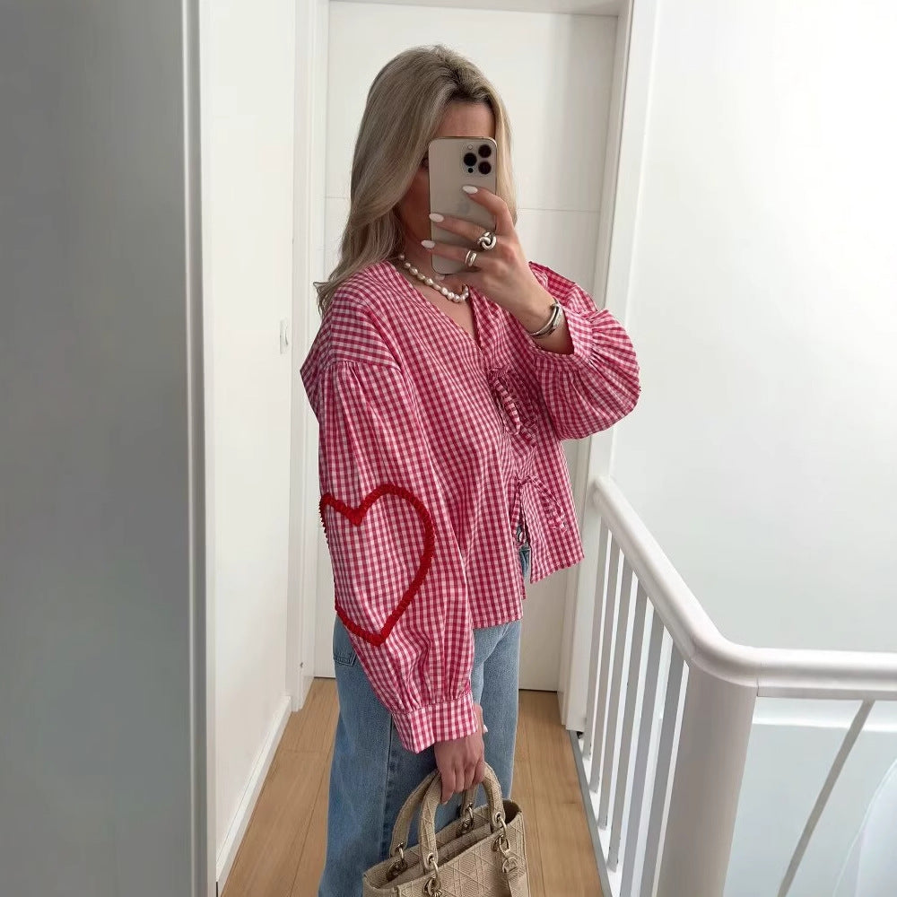 Chemisier pour femmes avec des manches volumineuses et un design à carreaux moderne Chic und Stil