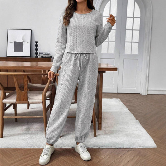 Women's loungewear set with sweater and jogger pants in modern knit design Chic und Stil