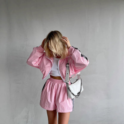 Ensemble de loisirs sportif pour femmes avec haut respirant et shorts Chic und Stil