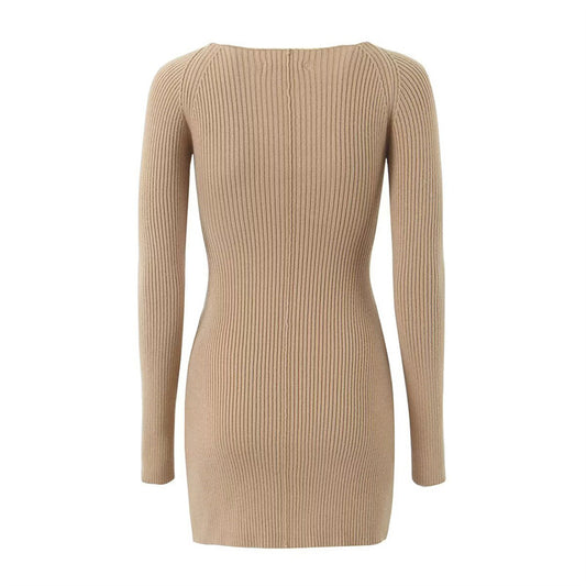 Robe ajustée à côtes pour femme avec des détails découpés et des manches longues Chic und Stil