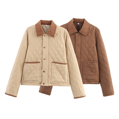 Quilted jacket for women with checkered collar and practical side pockets Chic and Style