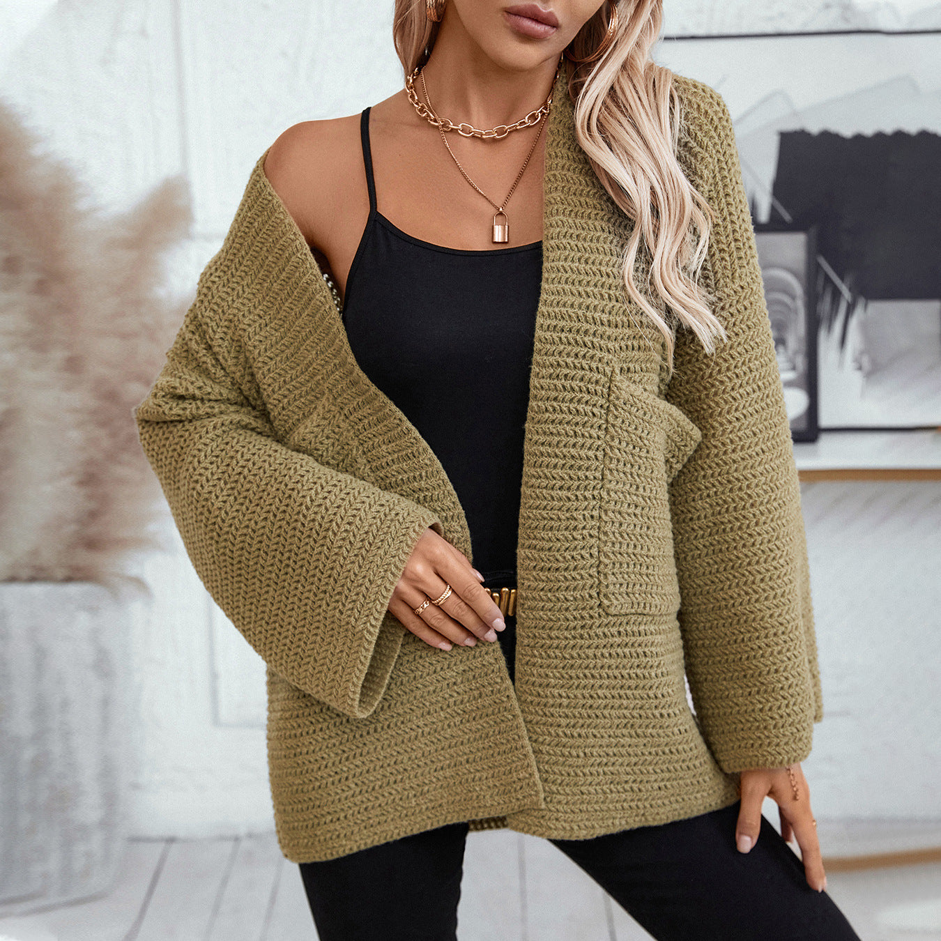 Veste en tricot aérienne pour femmes avec grandes poches et manches ouvertes Chic und Stil