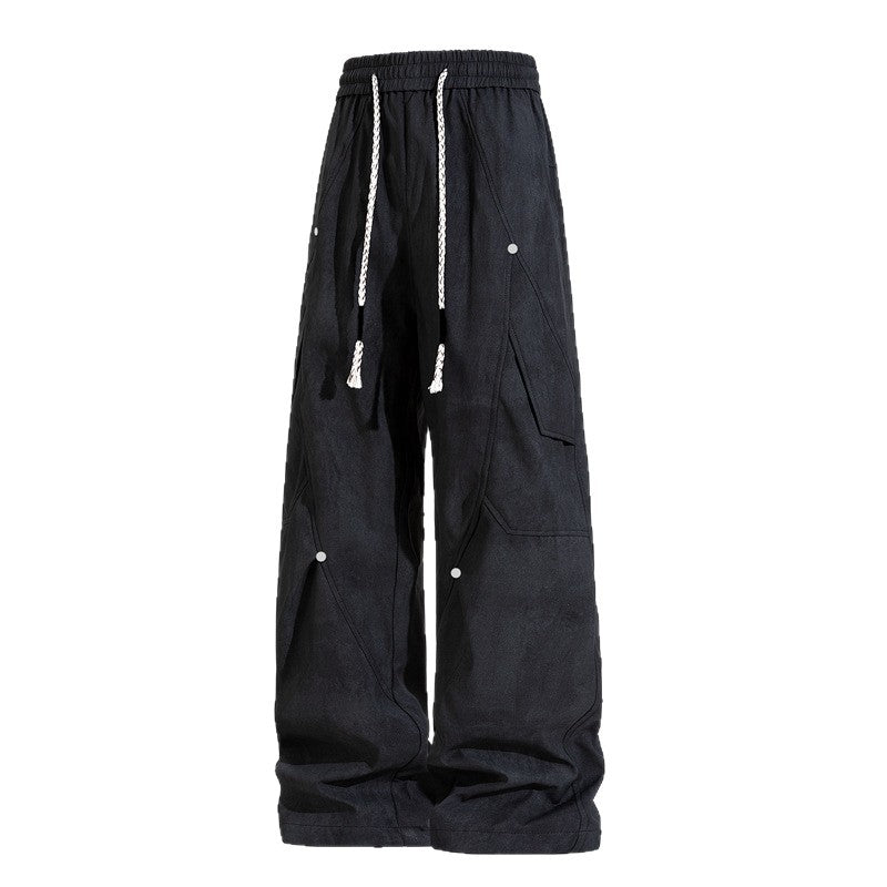 Fashionable women's cargo pants with elastic waist and deep pockets Chic and Style