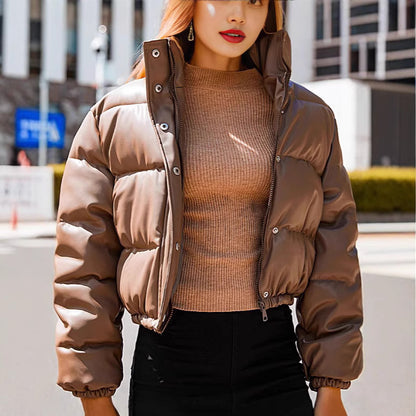 Dames doudoune d'hiver matelassée à coupe courte et poignets pratiques Chic und Stil