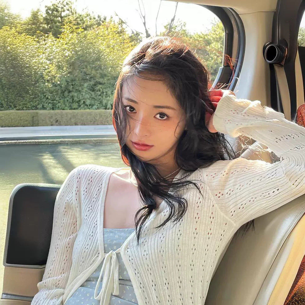 Cardigan Tricot Élégant pour Femme avec Lacer Ajustable Chic & Stil