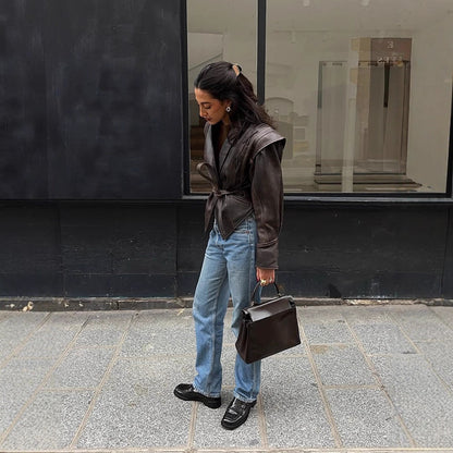 Dames élégante veste en simili cuir avec coupe cintrée et large col Chic und Stil