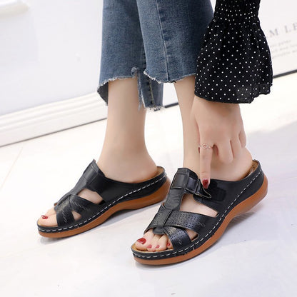 Sandales à brides pour femmes avec une structure de matériau supérieur respirant et une semelle confortable Chic und Stil