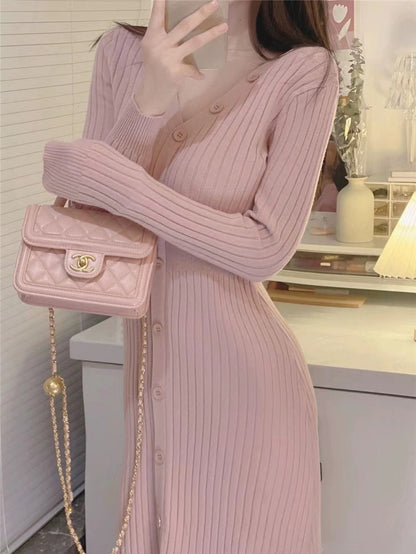 Robe midi décontractée pour femmes en fine maille côtelée avec patte de boutonnage Chic und Stil