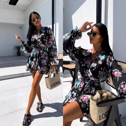 Women's Floral Print Wrap Dress with Tie Sleeves Chic und Stil