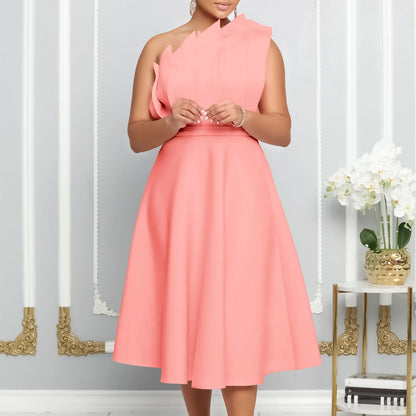 Robe charmante à une épaule pour dames avec drapé et ceinture cintrée Chic und Stil