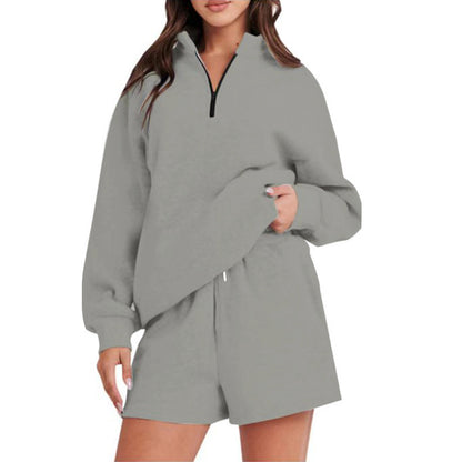 Ensemble de loisirs confortable pour femmes avec fermeture éclair à mi-hauteur et shorts Chic und Stil