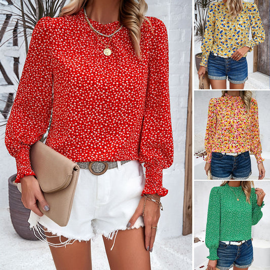 Women's blouse with floral appliqués and elegant ruffles Chic und Stil