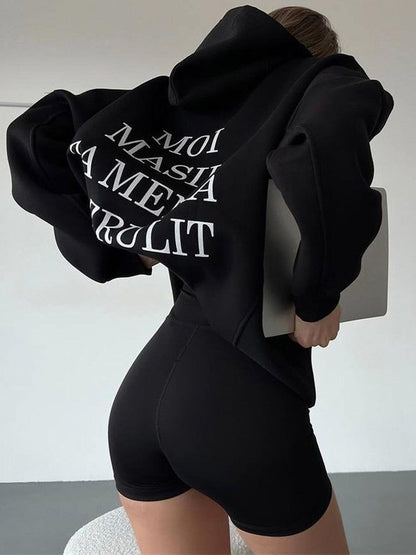 Pull à capuche urbain pour dames avec inscription ludique Chic und Stil