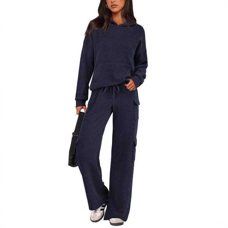 Casual fleece hoodie set for women and chic cargo pants