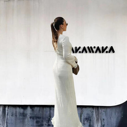 Dames Robe Maxi Élégante avec un Design en Rib Raffiné et des Manches Frangées Chic und Stil