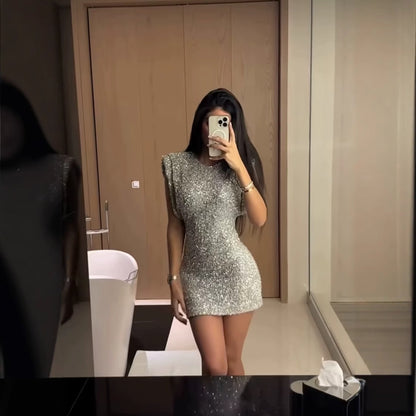 Robe de cocktail glamour pour femmes avec garniture en sequins scintillants Chic und Stil