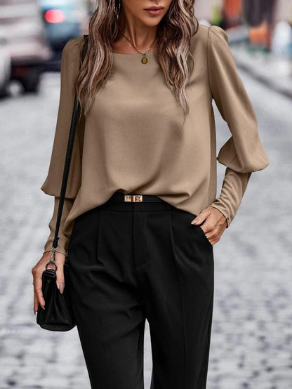 Dames Haut élégant avec des manches bouffantes et une coupe douce Chic und Stil