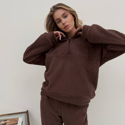 Dames Ensemble de lounge en molleton confortable avec taille élastique et fermeture éclair Chic und Stil