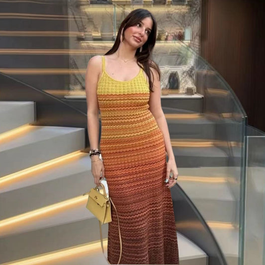 Robe maxi en tricot pour dames avec fente latérale et motif élégant Chic und Stil