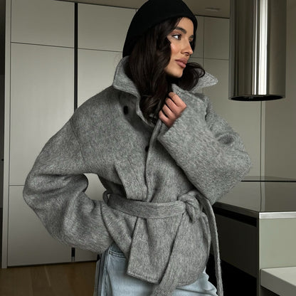 Ensemble de pull cropped confortable pour femmes en matériau doux avec col à fermeture zippée Chic und Stil