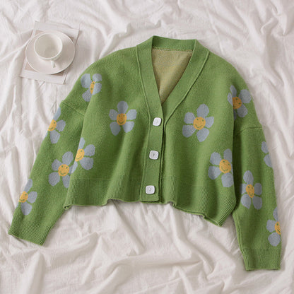 Cardigan en tricot court pour femmes avec motifs floraux et détails de boutons Chic und Stil