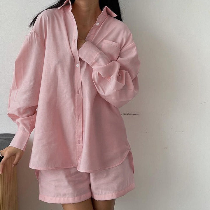 Chemisier décontracté à manches courtes pour femmes avec coupe surdimensionnée et poche poitrine Chic und Stil