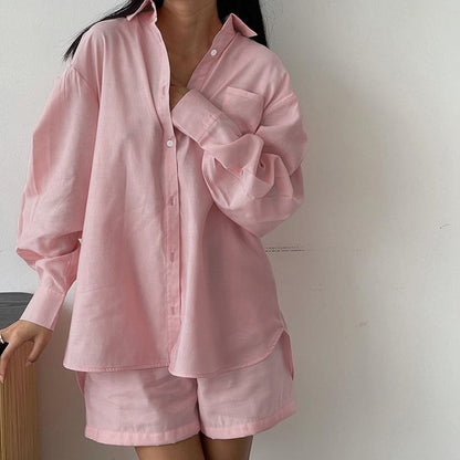 Chemisier décontracté à manches courtes pour femmes avec coupe surdimensionnée et poche poitrine Chic und Stil