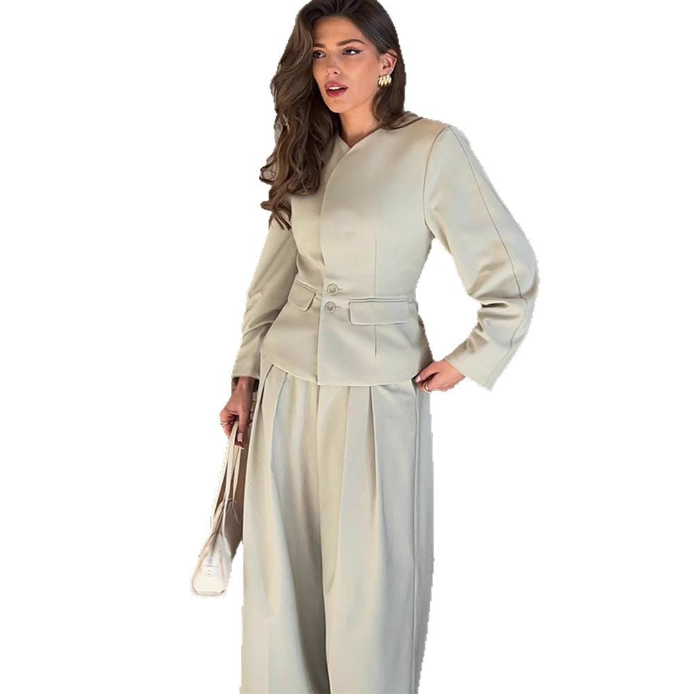 Chic and Stylish Women's Blazer and Pants Set