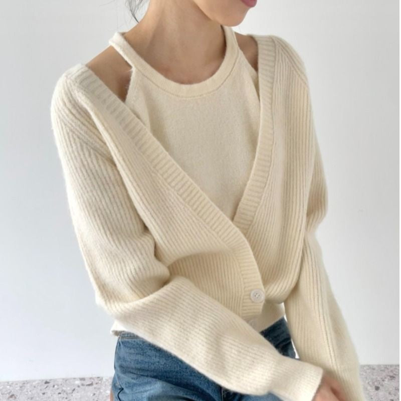 Pull décontracté pour femmes avec un décolleté en V profond et des détails de boutons Chic und Stil