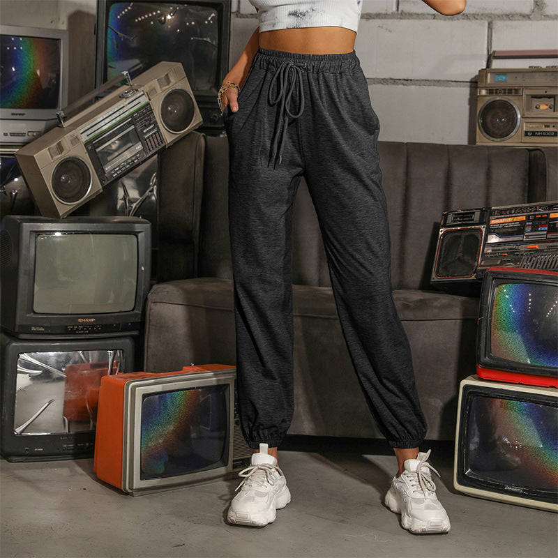 Casual women’s pants with elastic waistband and side pockets Chic and Style