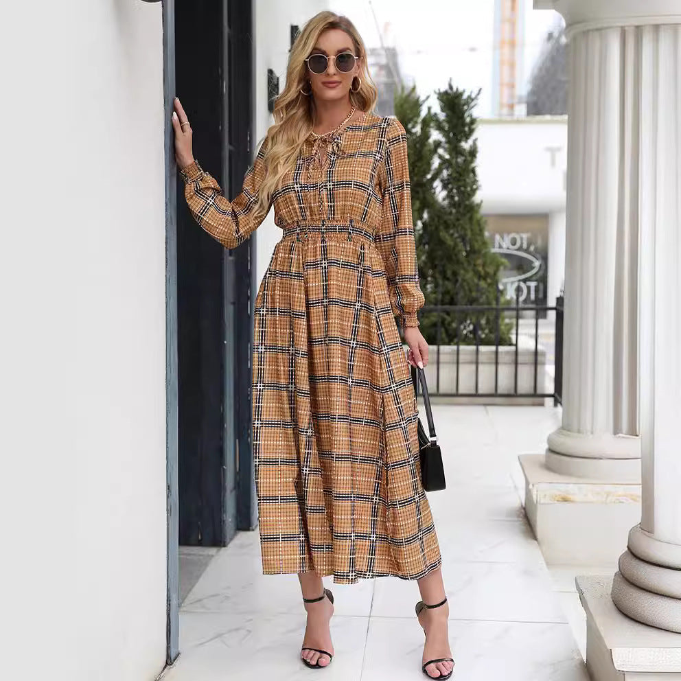 Robe maxi à motifs écossais pour femmes avec ceinture à la taille et volants Chic und Stil