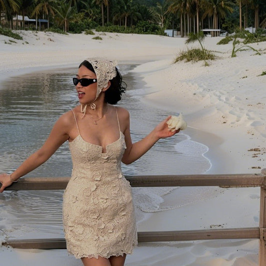 Robe d'été en dentelle pour femmes avec un design de bretelles délicat Chic und Stil