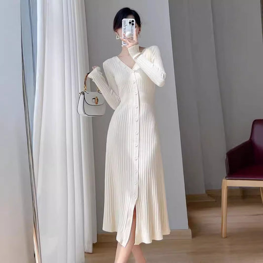 Robe midi décontractée pour femmes en fine maille côtelée avec patte de boutonnage Chic und Stil