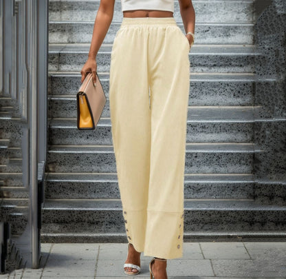 Pantalon chino ample femmes avec détails de bouton Chic und Stil