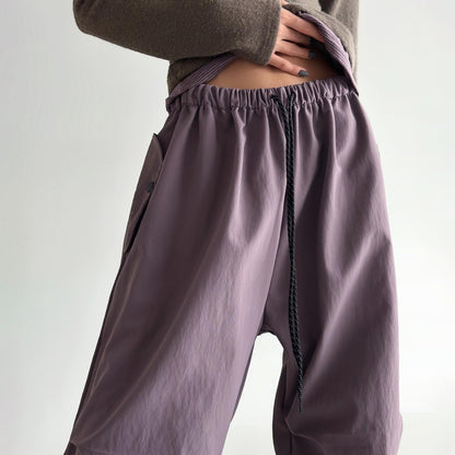 Casual cargo pants for women with a loose fit and practical pockets Chic und Stil