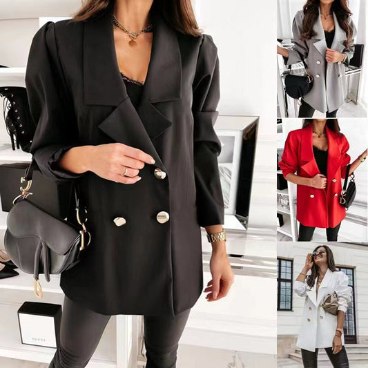 Chic und Stil | Ladies elegant oversized blazer with pockets and button details