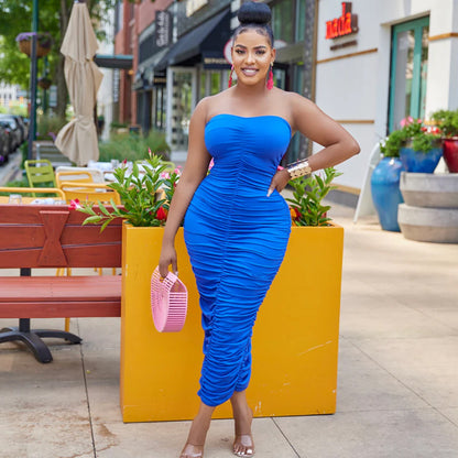 Robe midi sans bretelles froncée Chic und Stil